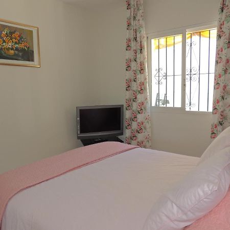 Апартаменты Las Gaviotas Beach - Playa - Sea Front - Frente Al Mar Бенальмадена Экстерьер фото